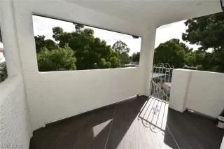 Photo #2: 2139255 Listing 