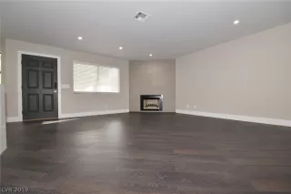 Photo #3: 2139255 Listing 