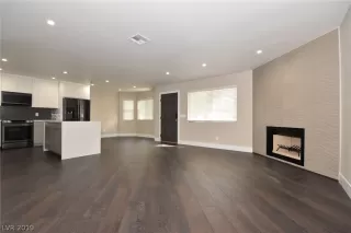 Photo #5: 2139255 Listing 