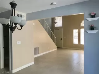 Photo #4: 2139321 Listing