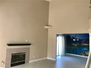 Photo #6: 2139321 Listing