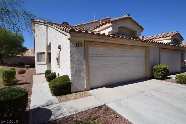 MLS: 2139326 Condo For Sale