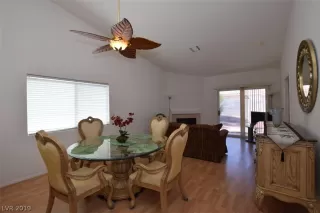 Photo #4: 2139326 Listing 