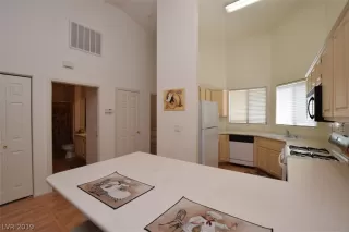 Photo #6: 2139326 Listing 