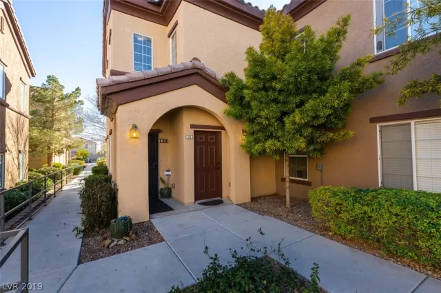 MLS: 2139377 Condo For Sale