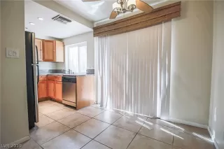 Photo #4: 2139381 Listing 
