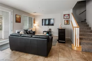 Photo #2: 2139440 Listing