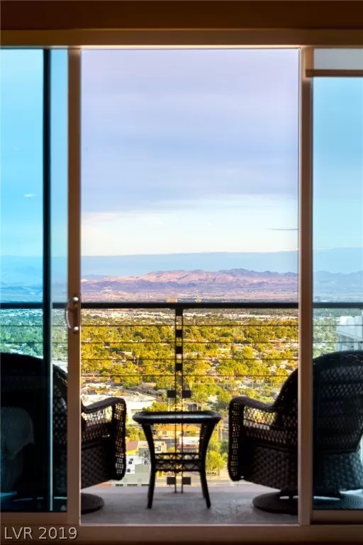 MLS: 2139441 Condo For Sale