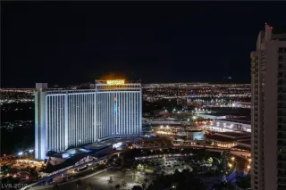 Photo #1: 2139456 Listing