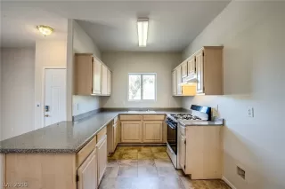 Photo #1: 2139488 Listing