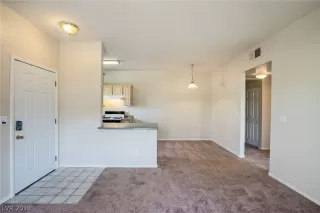 Photo #6: 2139488 Listing