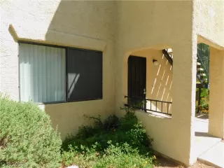 Photo #2: 2139529 Listing 