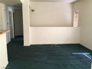 Photo #3: 2139533 Listing