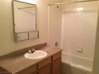 Photo #5: 2139533 Listing