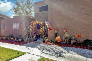 Photo #1: 2139539 Listing