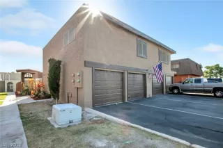 Photo #2: 2139539 Listing