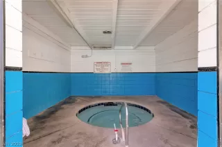 Photo #5: 2139539 Listing