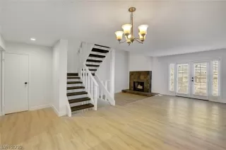 Photo #2: 2139550 Listing 