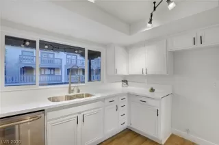 Photo #6: 2139550 Listing 