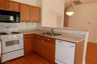 Photo #6: 2139552 Listing