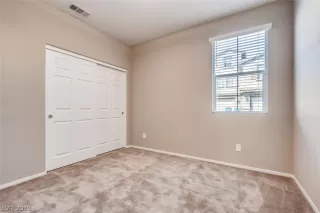 Photo #4: 2139592 Listing