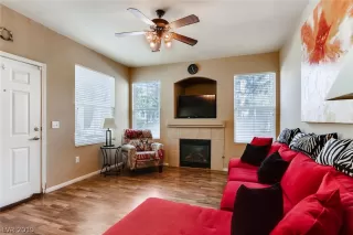 Photo #4: 2139615 Listing 