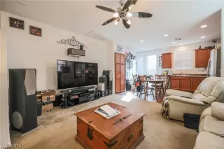 Photo #2: 2139619 Listing 