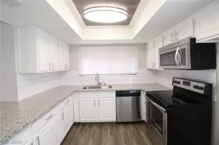 Photo #5: 2139620 Listing