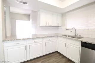 Photo #6: 2139620 Listing