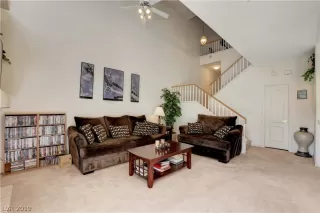 Photo #3: 2139656 Listing