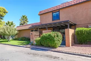 Photo #2: 2139668 Listing