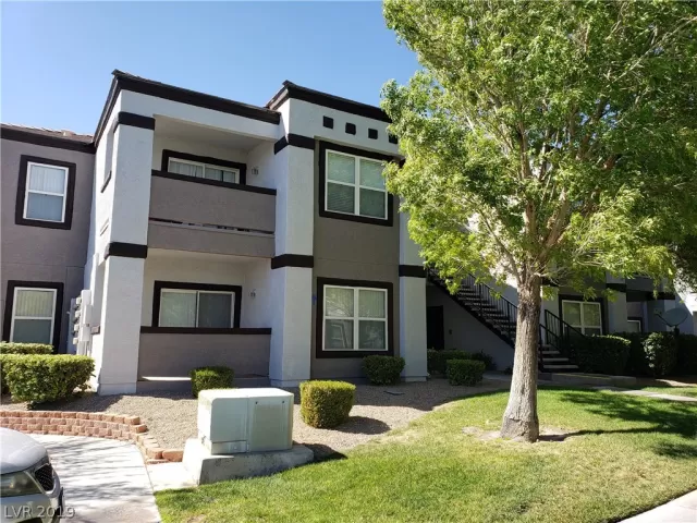 MLS: 2139683 Condo For Sale