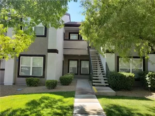 Photo #1: 2139683 Listing