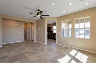 Photo #6: 2139745 Listing