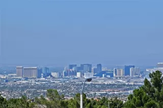 Photo #1: 2139747 Listing 