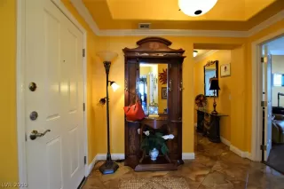 Photo #5: 2139747 Listing 