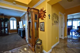 Photo #6: 2139747 Listing 