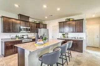 Photo #1: 2139758 Listing