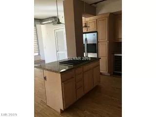 Photo #4: 2139766 Listing 