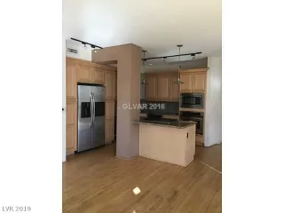 Photo #5: 2139766 Listing 