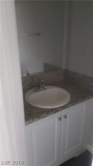 Photo #2: 2139792 Listing 