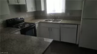 Photo #4: 2139792 Listing 