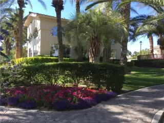 Photo #1: 2139884 Listing 