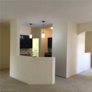 Photo #3: 2139884 Listing 