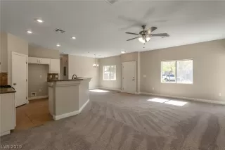 Photo #2: 2139890 Listing 