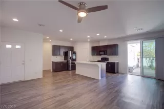 Photo #1: 2139898 Listing