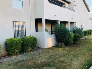 Photo #2: 2139947 Listing 