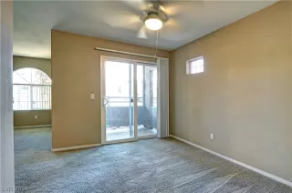 Photo #4: 2139982 Listing