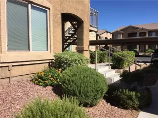 Photo #4: 2139989 Listing 