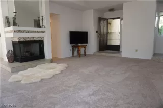 Photo #4: 2140045 Listing 